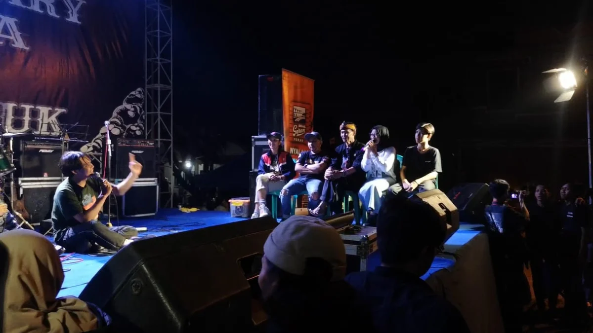 PKM ISBI Perkenalkan Teknik Dasar Videografi dan Perluas Karya Musik Anggota Yayasan Pakalangan Kabupaten Bandung PKM ISBI Perkenalkan Teknik Dasar Videografi