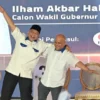 Gestur Pesawat Terbang Pasangan ASIH di Debat Pilgub Jabar Sukses Curi Perhatian