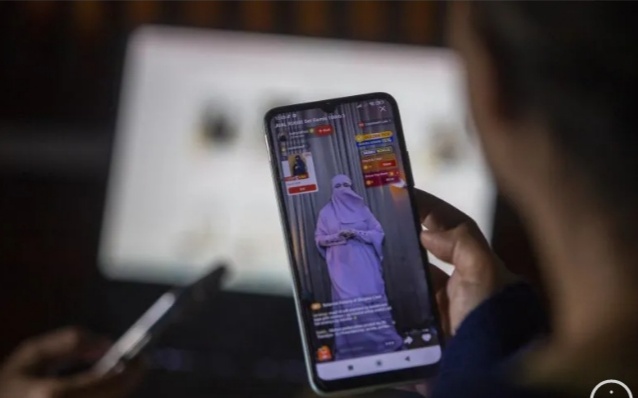 Manfaatkan Digital untuk Perkuat Ekonomi Manfaatkan Digital untuk Perkuat Ekonomi