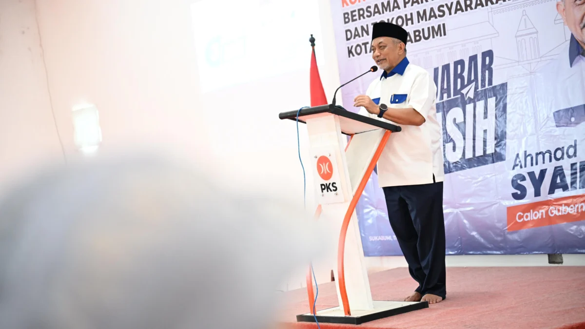 Ahmad Syaikhu Soroti Perlindungan Hukum Bagi Tenaga Pendidik Calon Gubernur Jawa Barat nomor urut 3, Ahmad Syaikhu menyoroti pentingnya perlindungan hukum bagi tenaga pendidik, khususnya di sekolah.