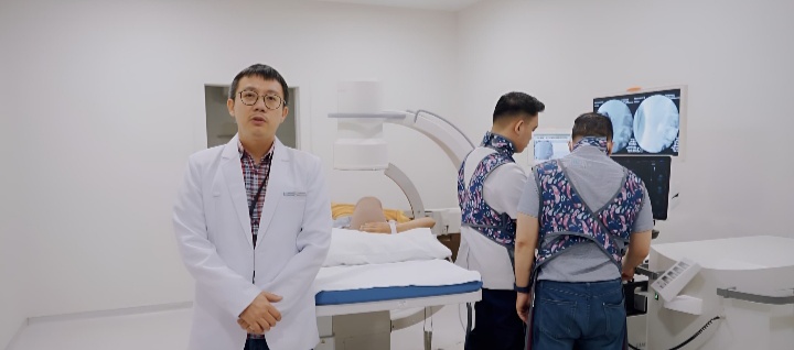 Tak Perlu Operasi! Teknologi ESWL Siap Bantu Bebaskan Pasien dari Batu Ginjal Teknologi ESWL Siap Bantu Bebaskan Pasien dari Batu Ginjal