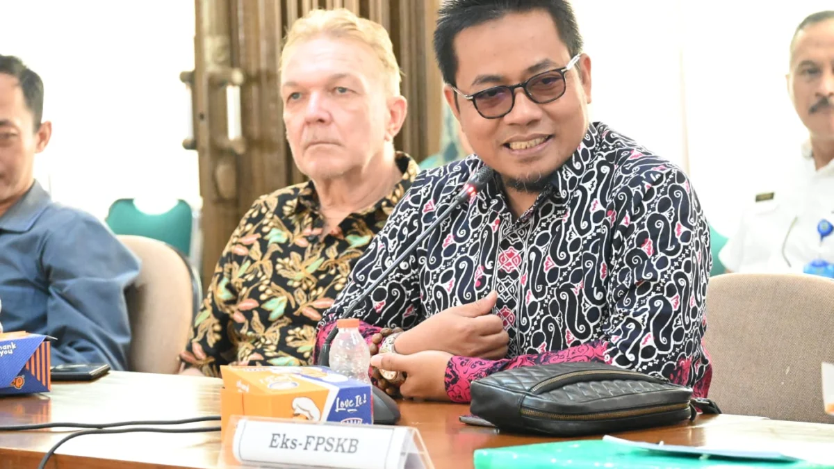 Sulyanati Soroti Mimpi Kota Banjar yang Belum Terwujud Eksponen Forum Peningkatan Status Kota Banjar, sekaligus Pembina Yayasan Bantu Banjar, Sulyanati, dalam sebuah acara. (Istimewa)