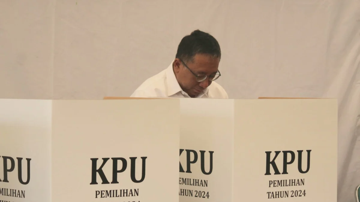 Cawalkot Haru Suandharu Nyoblos di TPS Antapani, Ini Ritual Sebelum Berangkat Cawalkot Haru Suandharu saat nyoblos di TPS 15, Antapani Kidul, Rabu (27/11)
