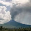 5 Bandara di NTT Ditutup Sementara Imbas dari Gunung Lewotobi Meletus, Status Ditetapkan Pada Level ‘Awas’