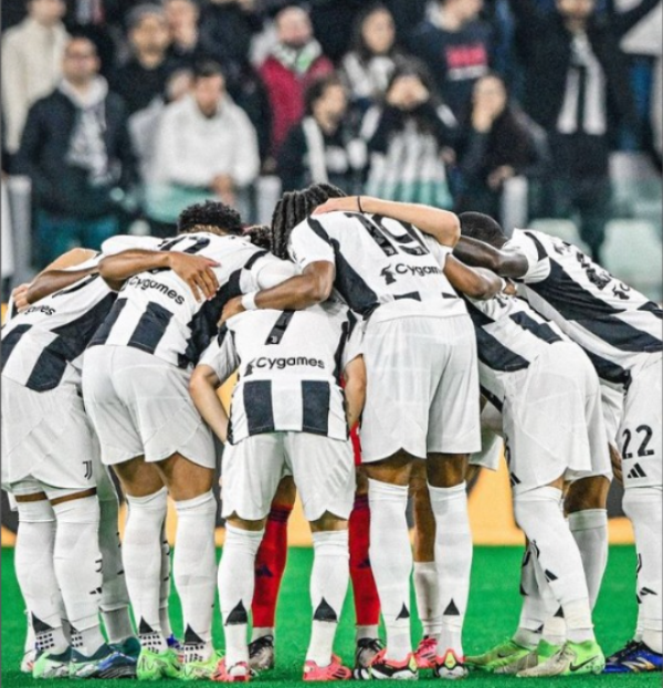 Putus Kontrak Paul Pogba, Juve Incar Tiga Pemain Premier League Berikut! Putus Kontrak Paul Pogba, Juve Incar Tiga Pemain Premier League Berikut! (Instagram / Juventus)