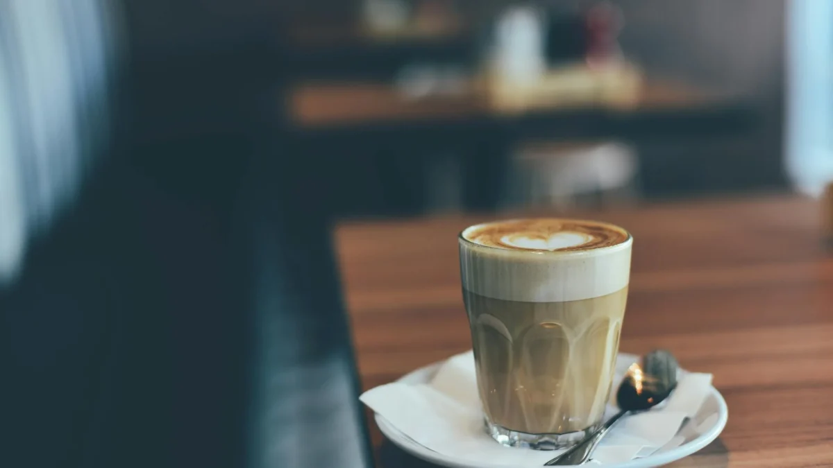 Rekomendasi Tempat Ngopi Estetik di Bandung, Nongkrong Malam Minggu Semakin Asyik