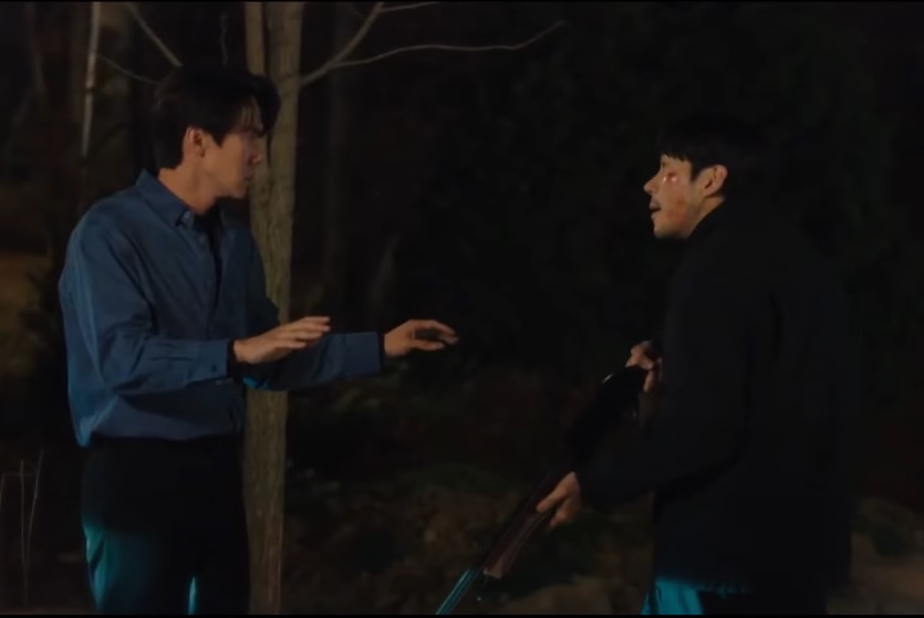 Prediksi Ending When The Phone Rings, Akankah Hee Joo Ditemukan dalam Keadaan Hidup Salah satu adegan di ending When The Phone Rings dim,ana Sa Eon berhadapan langsung dengan sang Pendulik.