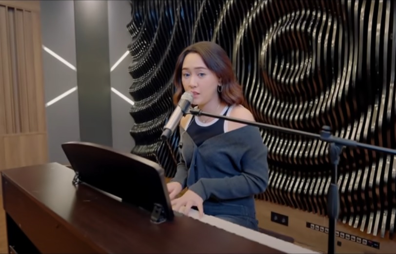 Makna dan Lirik lagu Jawa Pangarepan, Makin Viral di Cover Banyak Penyanyi Lirik Lagu Jawa Pangarepan yang di cover Happy Asmara trending di Youtube Musik.