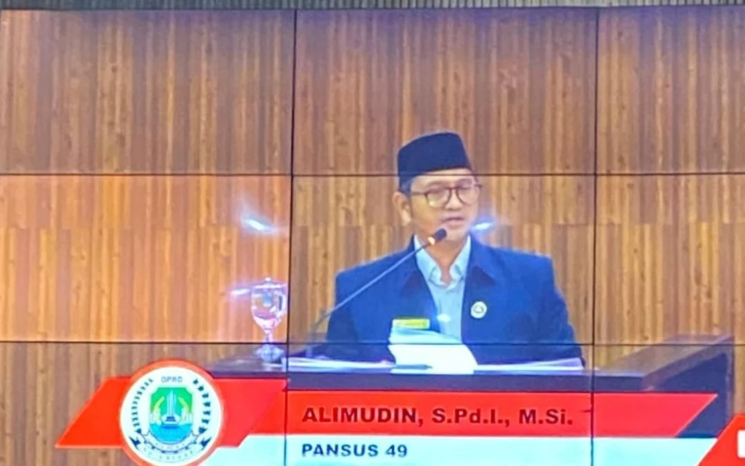 Alimudin Ajak Semua Pihak untuk Kawal Pelaksanaan Perda Pengendalian dan Pengawasan Peredaran Minuman Beralkohol Alimudin ajak semua pihak untuk kawal Pelaksanaan Perda Pengendalian dan Pengawasan Peredaran Minuman Beralkohol.