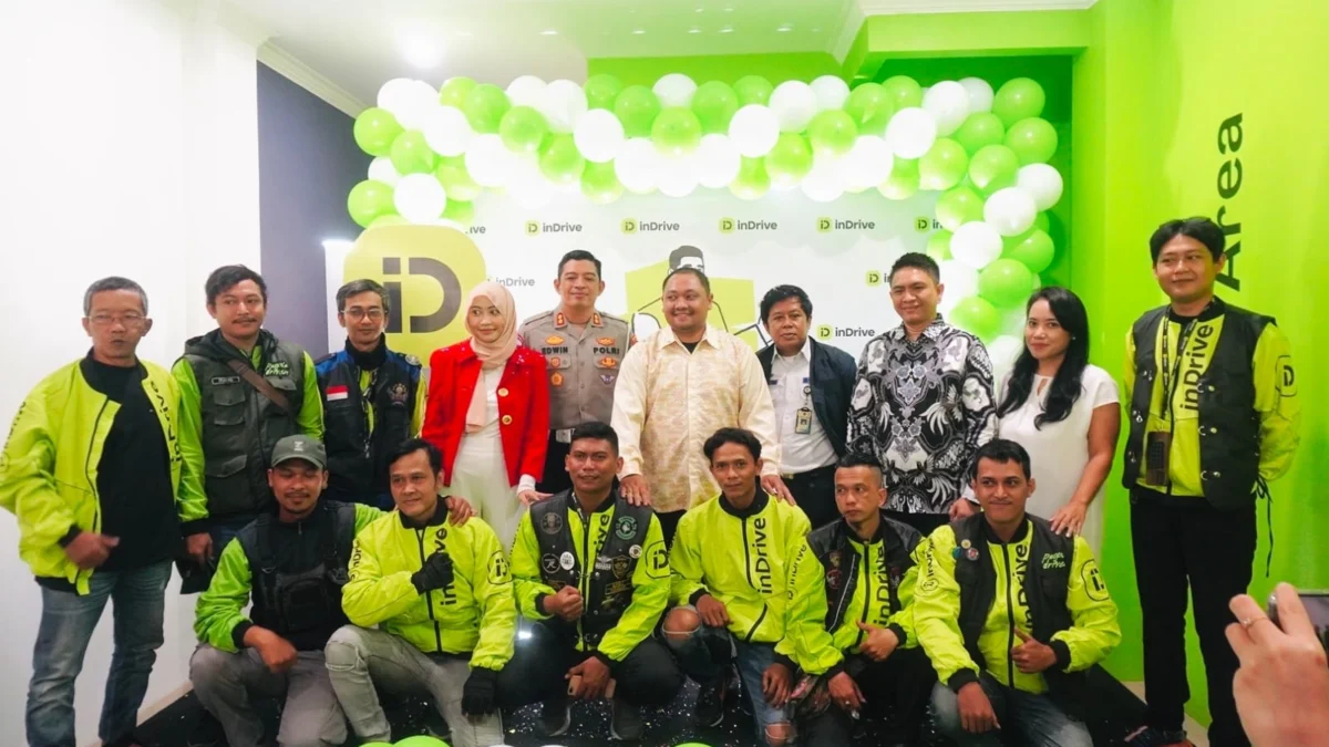 Tingkatkan Kenyamanan Pengemudi, inDrive Meresmikan Driver Lounge di Kota Bandung inDrive, platform online global, dengan bangga meluncurkan inDrive Driver Lounge di Kota Bandung, Kamis, 12 Desember 2024.
