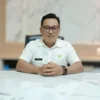 Bayar PBB Bisa Dapat Hadiah Kulkas, Televisi, atau Mesin Cuci, Berlaku Hingga 8 Desember 2024, Ini Syaratnya! Kepala Badan Pengelolaan Keuangan dan Pendapatan Daerah (BPKPD) Kota Banjar, Asep Mulyana saat ditemui di ruang kerjanya belum lama ini. (Foto: Cecep Herdi/Jabar Ekspres)