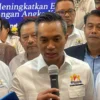 Ketua Umum Kadin Indonesia, Anindya Novyan Bakrie saat menghadiri Dialog Ekonomi dan Sinkronisasi Organisasi dengan tema "Strategi Meningkatkan Ekonomi Nasional dan Pengurangan Angka Kemiskinan Daerah" di Hotel Savoy Homann, Kota Bandung, pada Jumat (13/12). (Nizar/Jabar Ekspres).