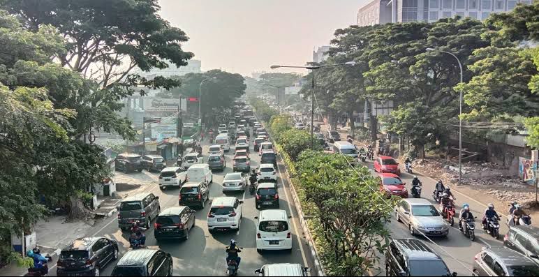 Diprediksi Padat Saat Nataru, Trend Masuknya Kendaraan di GT Pasteur ke Kota Bandung Naik 42,83 Persen Foto ilustrasi : Transaksi kendaraan masuk ke Kota Bandung melalui GT Pasteur naik 43 persen jelang Nataru (Dok. Jabarekspres)
