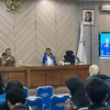 Sekretaris Daerah Kota Cimahi, Budi Raharja dalam Konsolidasi Pemuda Cimahi yang Diselenggarakan DPD KNPI Kota Cimahi. (Mong / Jabar Ekspres)