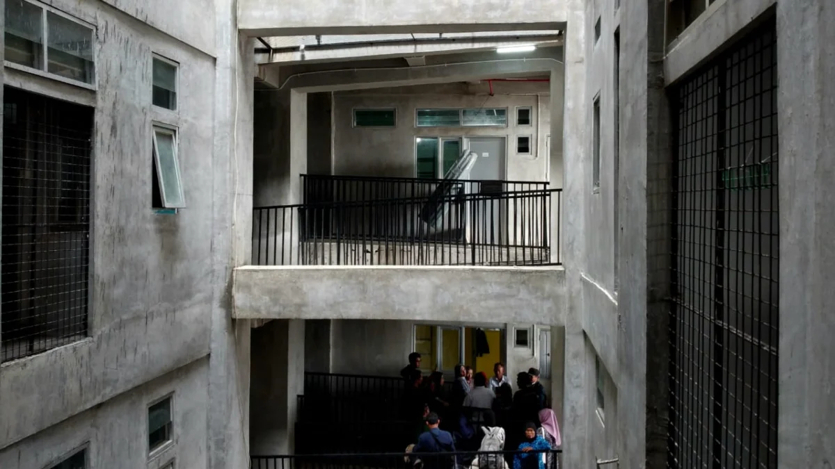 Ingin Uang Kontrakan Tetap Dikucurkan, Warga Calon Penghuni Rumah Deret Tamansari Sampai Lapor Mas Wapres Kodisi rumah deret Tamansari beberapa waktu lalu.