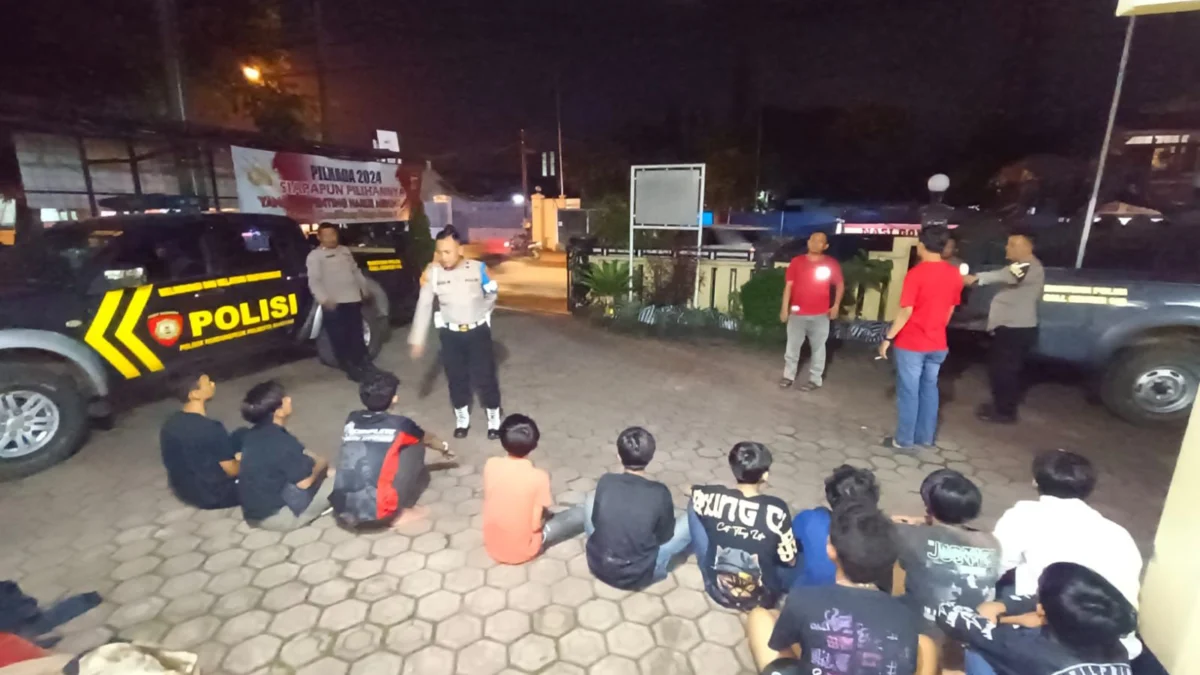Polisi Amankan 11 Pemuda yang hendak Tawuran di Kecamatan Pameungpeuk, Kabupaten Bandung