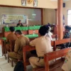 Puluhan perangkat desa dari 11 desa yang ada di Kecamatan Rajadesa, Kabupaten Ciamis, Jawa Barat, mengikuti sosialisasi tentang Sistem Informasi Desa (SID) di Aula Desa Purwaraja