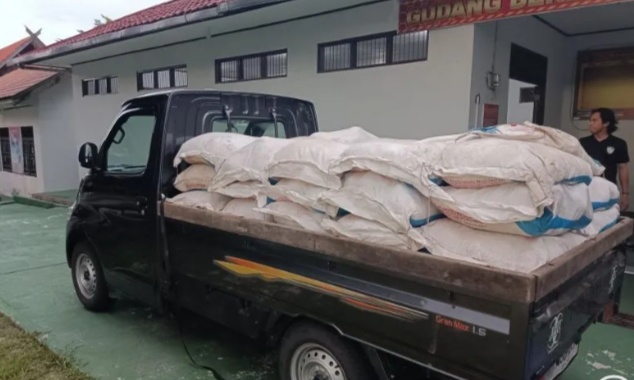 2,5 Ton Pupuk Bersubdi Disalahgunakan, Polisi Amankan Pelaku Polda Kalteng ungkap penyelundupan pupuk sebanyak 2,5 ton di Palangkaraya