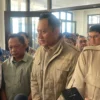Menko AHY Sebut Rusunawa Rancaekek Bisa Jadi Percontohan untuk Kota Besar dan Provinsi Lain Menteri Koordinator Bidang Infrastruktur dan Pembangunan Kewilayahan (Menko Infra), Agus Harimurti Yudhoyono (AHY) saat melakukan peresmian di Rusunawa Rancaekek, Rabu (18/12). Foto Agi