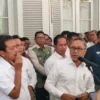 Dok. Menko Pangan, Zulkifli Hasan atau Zulhas usai rakor swasembada pangan nasional di Gedung Pakuan, Kota Bandung, Selasa (24/12). Foto. Sandi Nugraha
