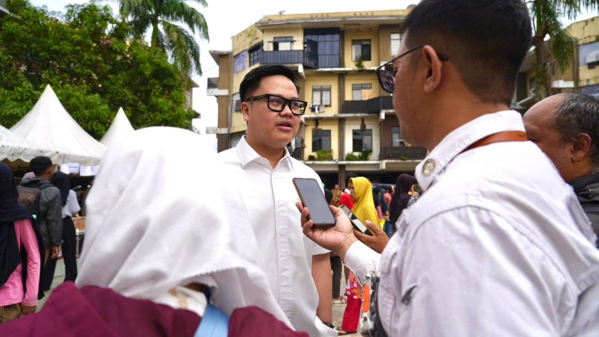 Pipa PDAM di Banjaran Bocor, Dewan Minta Saluran Distribusi Dicek Secara Berkala Anggota Komisi B DPRD Kota Bandung, Bagja Jaya Wibawa (Sadam / JE)