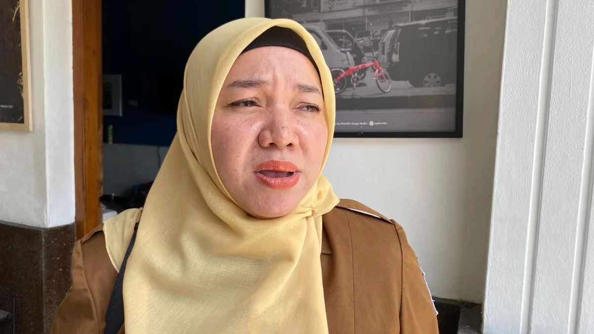 Ini Strategi Dinkop UMKM untuk Pembenahan PKL di Tahun 2025! Kepala Bidang Usaha Non Formal Dinas Koperasi dan UMKM (Diskop UMKM) Kota Bandung, Evy Oktaviyanti (Sadam Husen / Jabar Ekspres)
