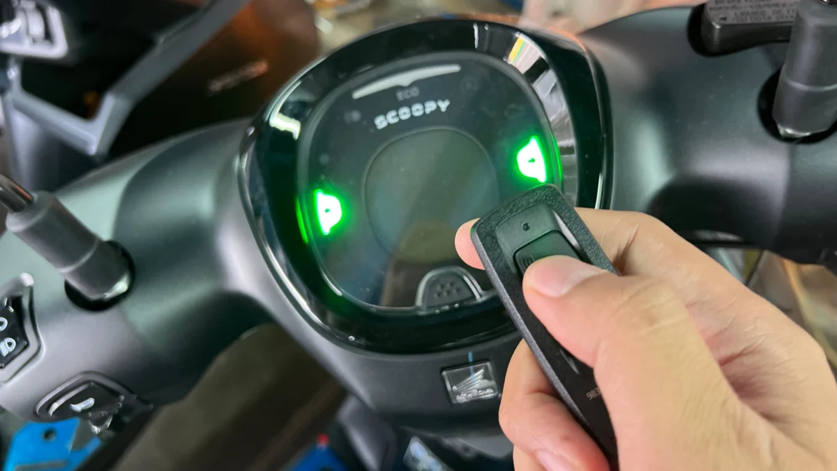 Cara Mengaktifkan Anti Theft Alarm pada Motor Scoopy