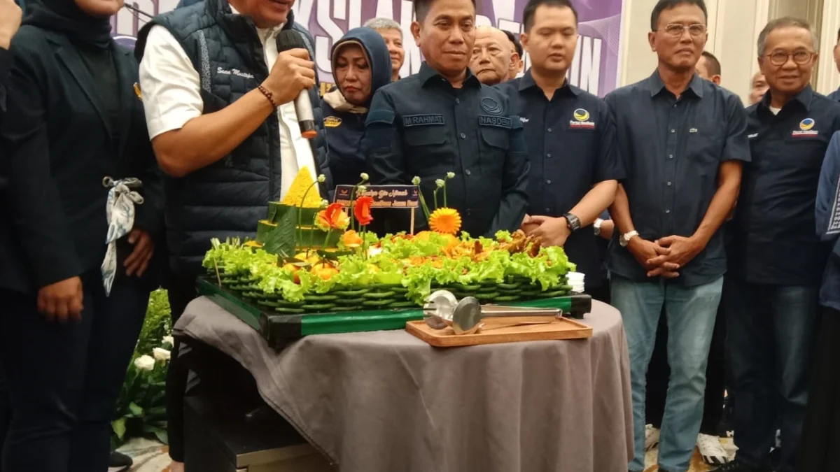 Pilkada Jabar, NasDem Menang di 16 Kabupaten/Kota Ketua DPW Partai NasDem Jawa Barat, Saan Mustopa saat refleksi akhir tahun 2024 di The Papandayan Hotel, Kota Bandung, Minggu (22/12) sore.