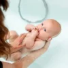 Nikita Willy Melahirkan Anak Kedua dengan Metode "Water Birth", Ternyata Ini Manfaatnya