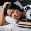 ILUSTRASI penderita insomnia yang susah untuk tidur berkualitas. (freepik)