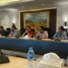 Jalannya pertemuan antara Penyidik kasus Net89 dengan para kuasa hukum.