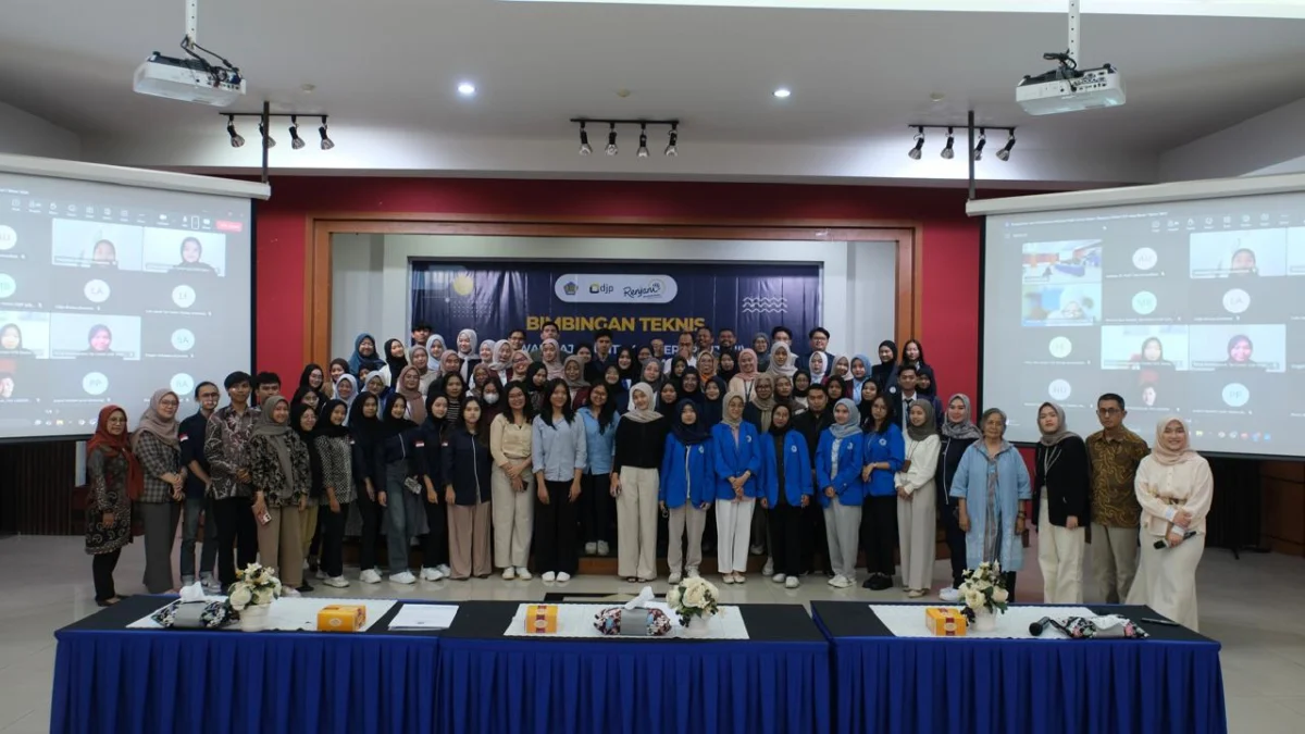 Pengukuhan 342 Relawan Pajak Untuk Negeri (Renjani) Oleh DJP di Aula Lantai 3 Kanwil DJP Jawa Barat I, Bandung, Kamis, (23/1).