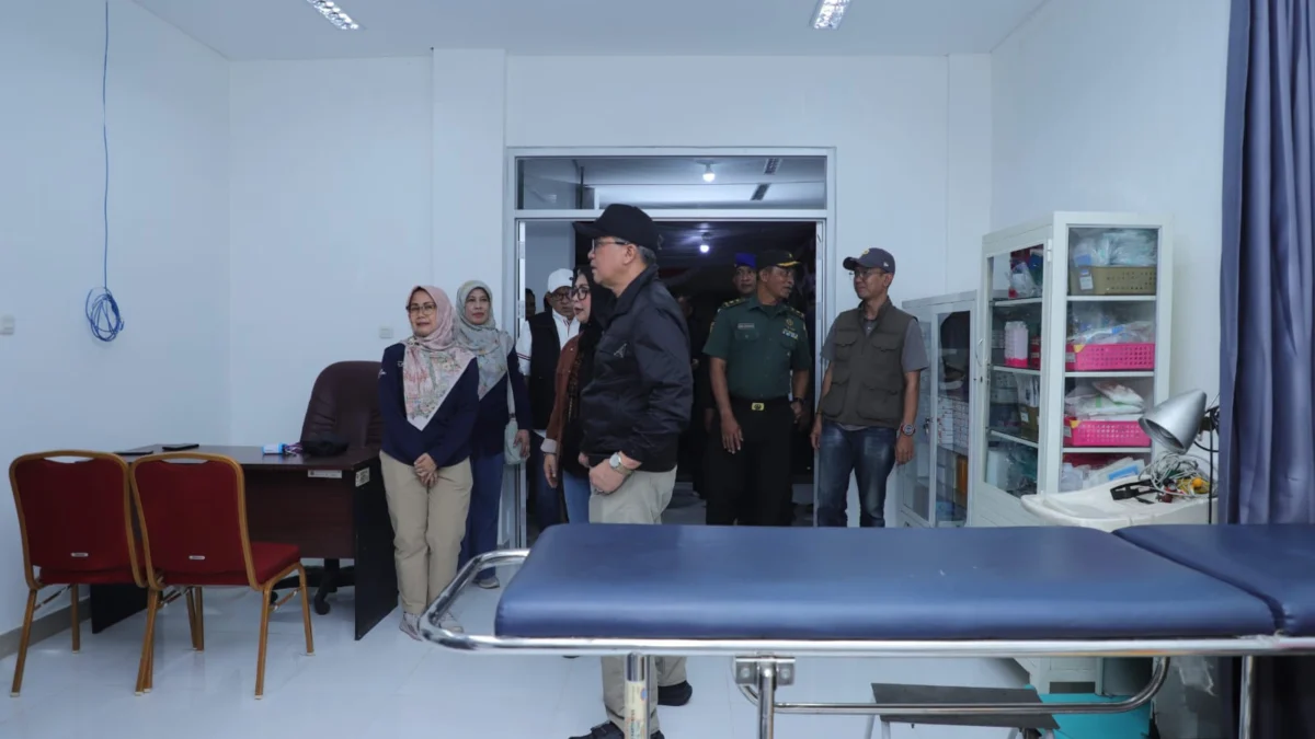 Puskesmas Cimahi Tengah Mulai Operasional 24 Jam, Siap Layani Kesehatan Masyarakat di Tahun 2025 Puskesmas Cimahi Tengah tetap beroperasi di Tahun Baru 2025. (Foto/Firman Satria)