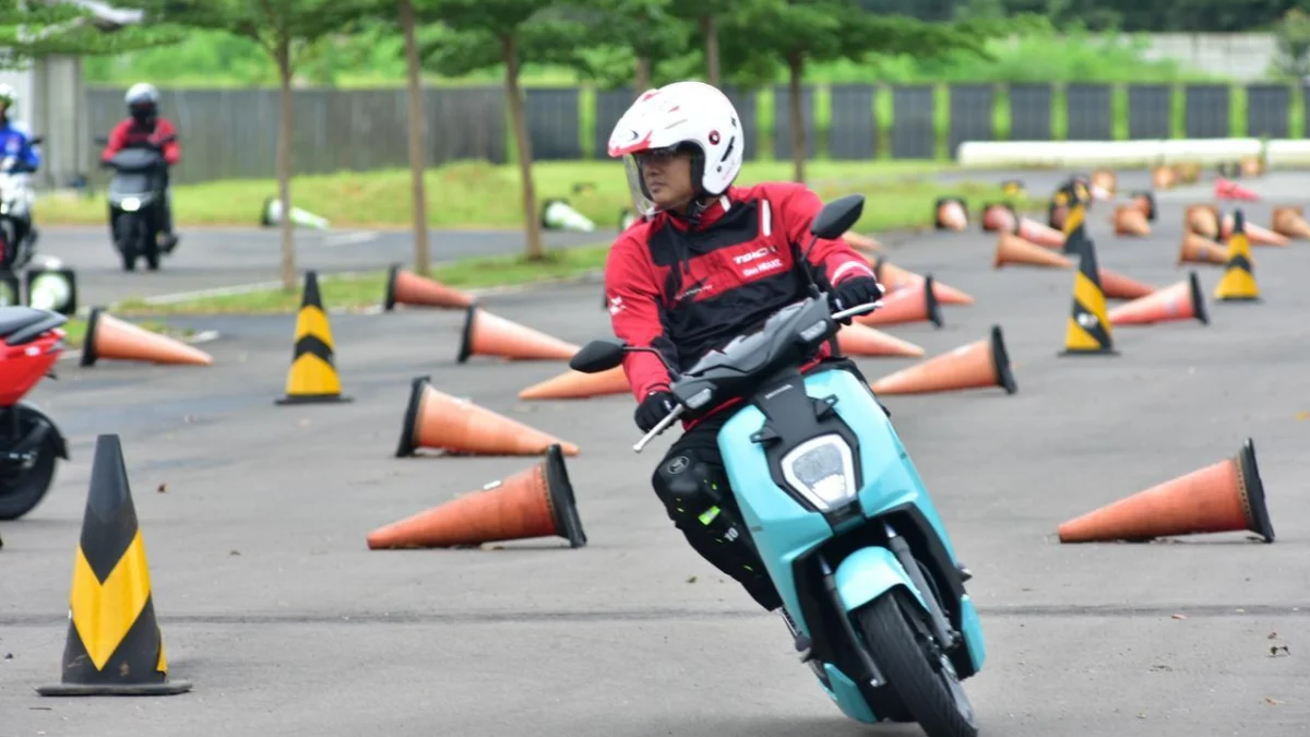 Awal Tahun 2025, Ada Diskon Motor Listrik Honda di Jawa Barat Awal Tahun 2025, Ada Diskon Motor Listrik Honda di Jawa Barat