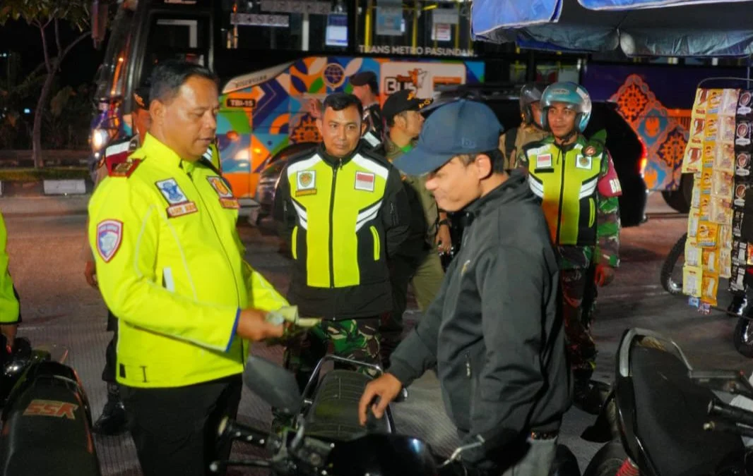 Kepolisian Resor Kota (Polresta) Bandung menggelar Kegiatan Rutin Yang Ditingkatkan (KRYD) di Soreang, Kabupaten Bandung pada Sabtu (18/1) malam. Foto Istimewa