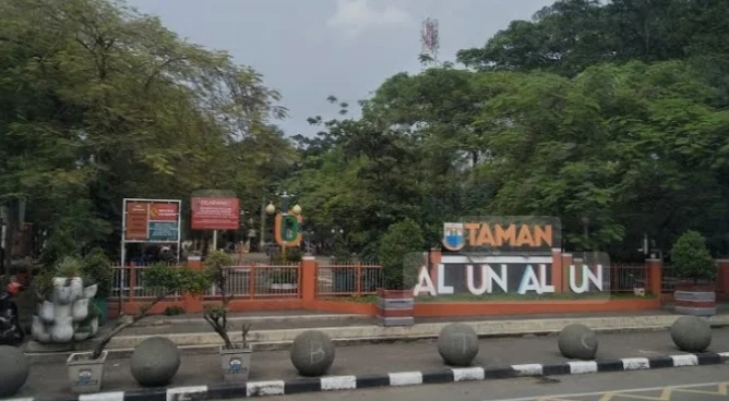 Lima Kecamatan Dianggap Ideal untuk Perluasan Kota Cimahi Ilustrasi Taman Alun-Alun Cimahi