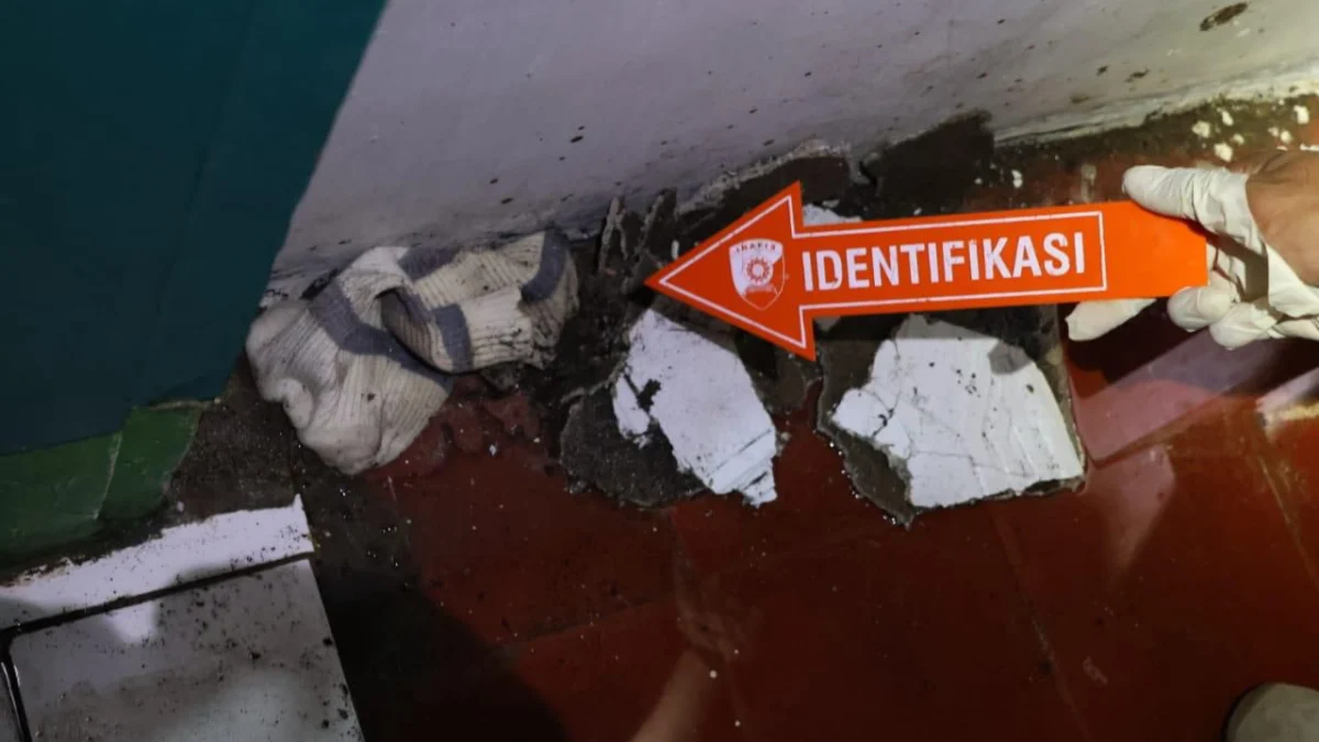 Warga Kampung Maruyung, Kecamatan Pacet, Kabupaten Bandung, digegerkan oleh penemuan seorang pria yang telah meninggal dunia dengan kondisi mencurigakan.  Foto Istimewa