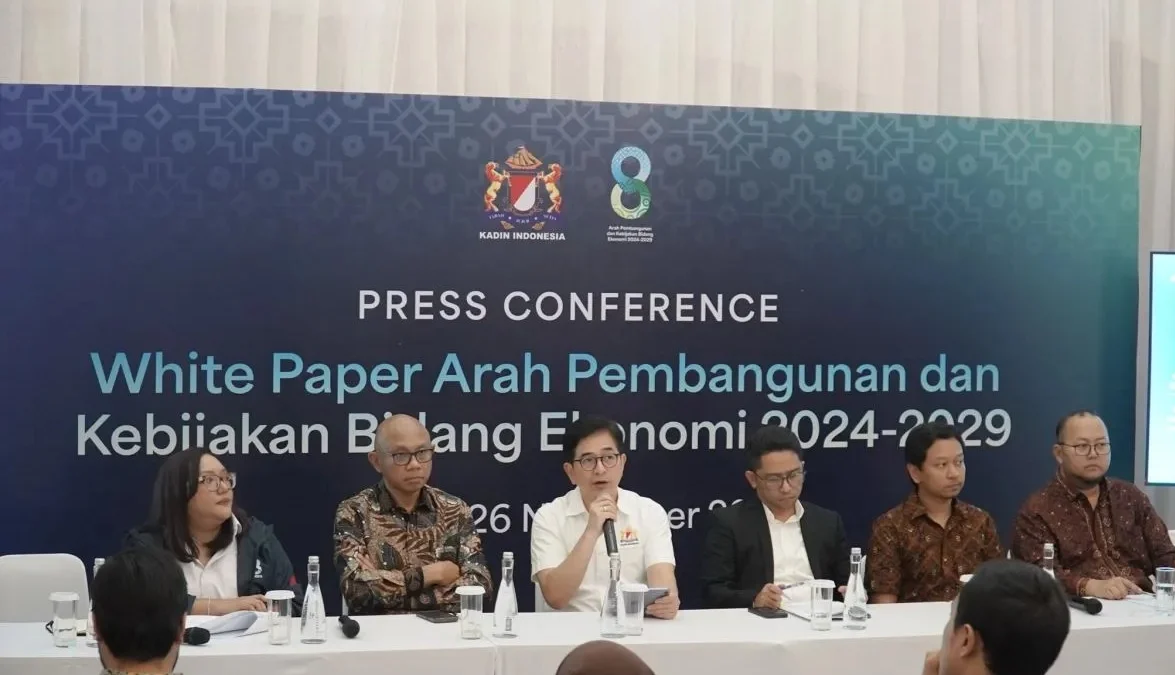 Ketua Kamar Dagang dan Industri (Kadin) Indonesia Arsjad Rasjid saat peluncuran white paper di Jakarta, Selasa (26/11/2024). (Foto/ANTARA)