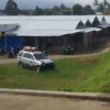 Revitalisasi Pasar Ciparay, Kabupaten Bandung masih meninggalkan permasalahan baru. Sebab tempat relokasi pedagang ada di sempandan sungai.