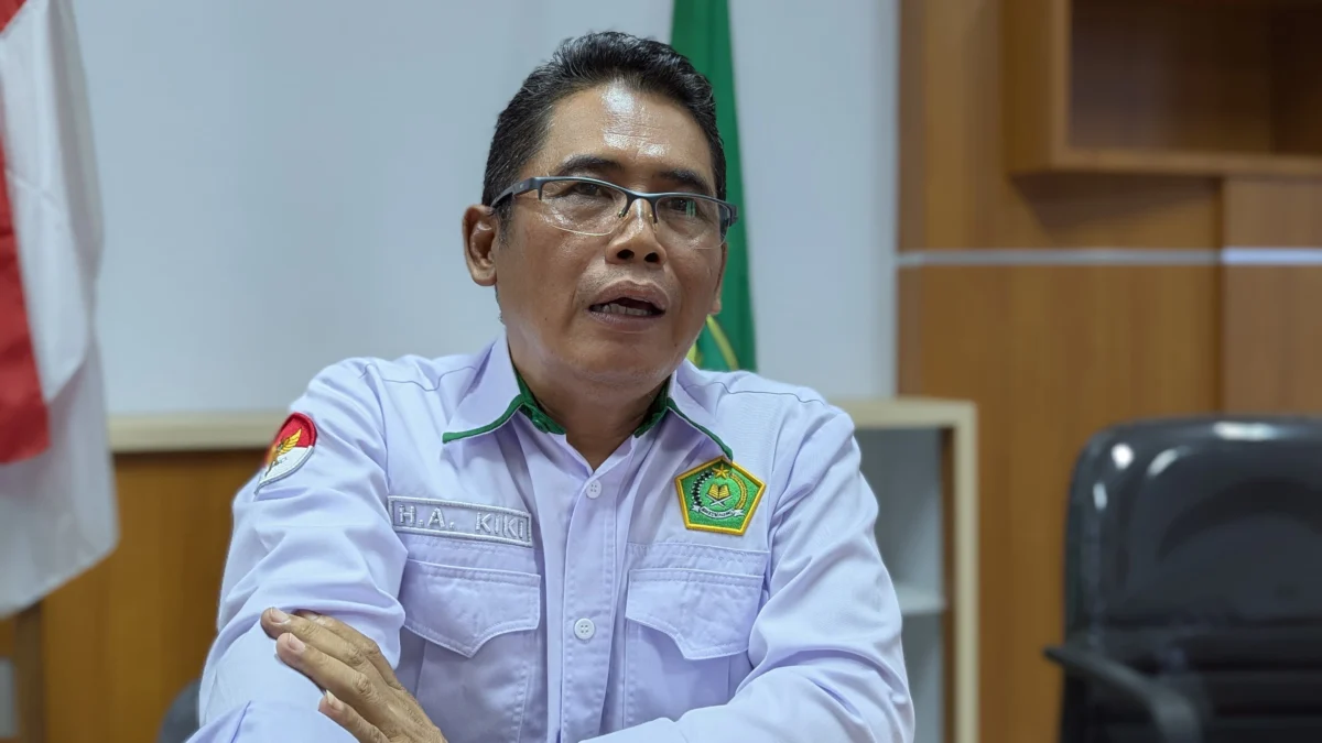 Kemenag Kota Banjar Bentuk Satgas Khusus, Tangani Kasus Ini! Kepala Seksi Pendidikan Islam (Kasi Pendis) Kemenag Kota Banjar, H Kiki Basuki Rachmat M.IP saat diwawancara baru-baru ini. (Cecep Herdi/Jabar Ekspres)