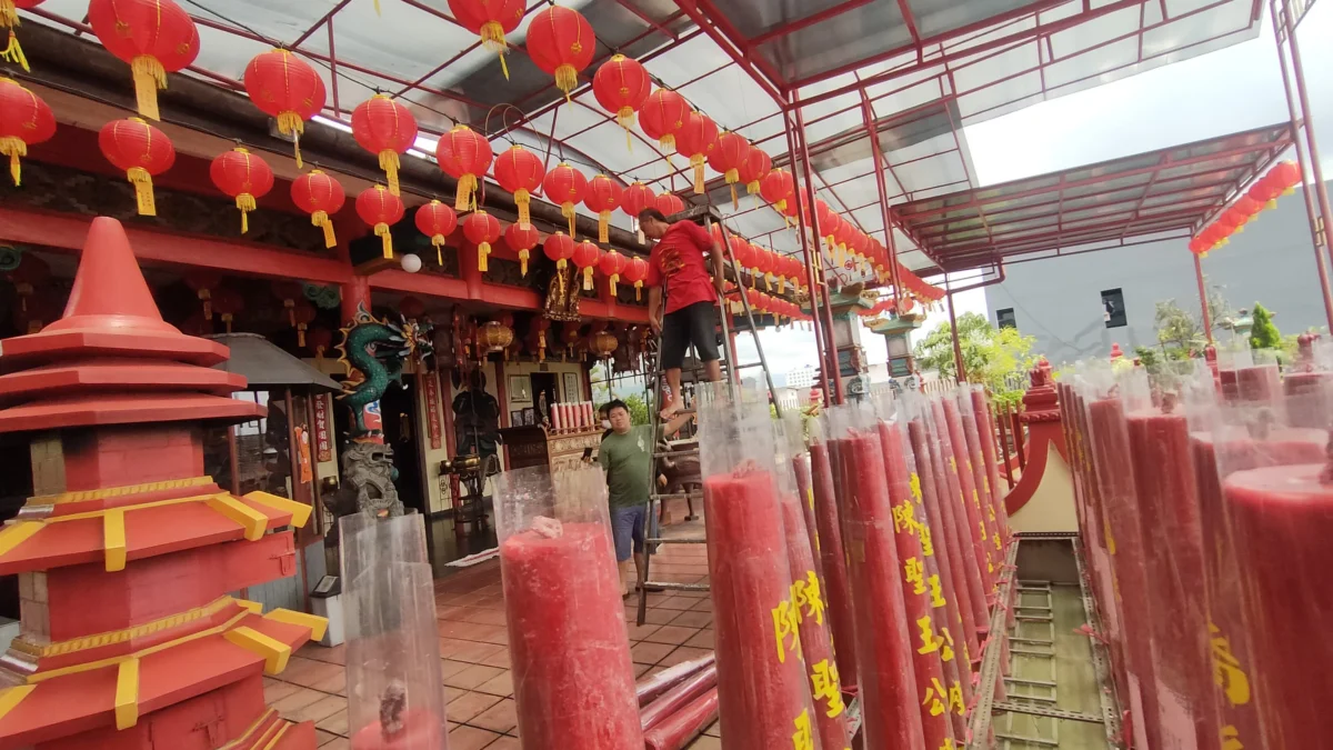 Menelisik Persiapan Imlek di Vihara Tanda Bhakti Bandung Dok. Menelisik Persiapan Imlek di Vihara Tanda Bhakti Bandung. Senin (20/1). Foto. Sandi Nugraha / Jabar Ekspres