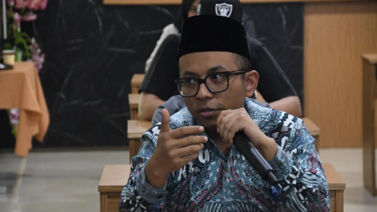 Anggota DPRD Jawa Barat dari PKB, Maulana Yusuf Erwinsyah saat lakukan kunjungan kerja bersama anggota Komisi 5 lainnya ke SMKN 1 Depok.