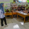 Sejumlah murid mengikuti pelaksanaan pembelajaran di SDN 179 Sarijadi, Kota Bandung, Rabu (22/1). Foto: Dimas Rachmatsyah / Jabar Ekspres