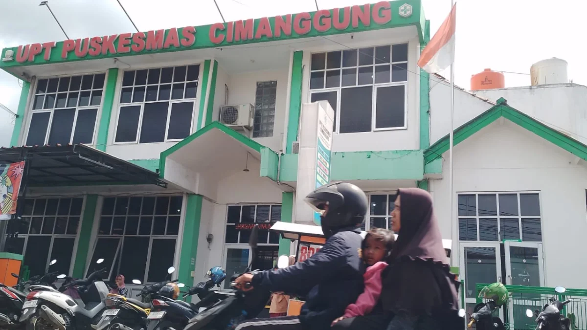 Puskesmas Cimanggung yang berlokasi di wilayah Desa Sindangpakuon, Kecamatan Cimanggung, Kabupaten Sumedang. (Yanuar/Jabar Ekspres)