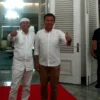 Gubernur Jabar terpilih Dedi Mulyadi dan Pj Gubernur Jabar Bey Triadi Machmudin selepas Rapim di Gedung Pakuan, Rabu (22/1)