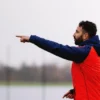 Ruben Amorim saat memberikan arahan kepada Manchester United di sesi latihan. (Instagram / Manchesterunited)
