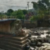 Jembatan Ambrol yang terjadi di Kabupaten Batang jawa Tengah pada Selasa (21/1). (ist)