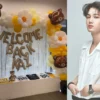 KAI EXO yang hari ini keluar dari tugas wajib militer langsung menajdi trending.