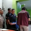 Penyidik Direktorat Tindak Pidana Umum (Dittipidum) Bareskrim Polri menggeledah Kantor dan rumah Kepala Desa (Kades) Kohod, Kecamatan Pakuhaji, Kabupaten Tangerang, Banten, Senin (10/2/2025) malam. (foto/ANTARA)