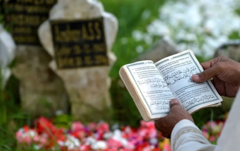 Ziarah kubur dalam Islam, mana waktu yang paling tepat.